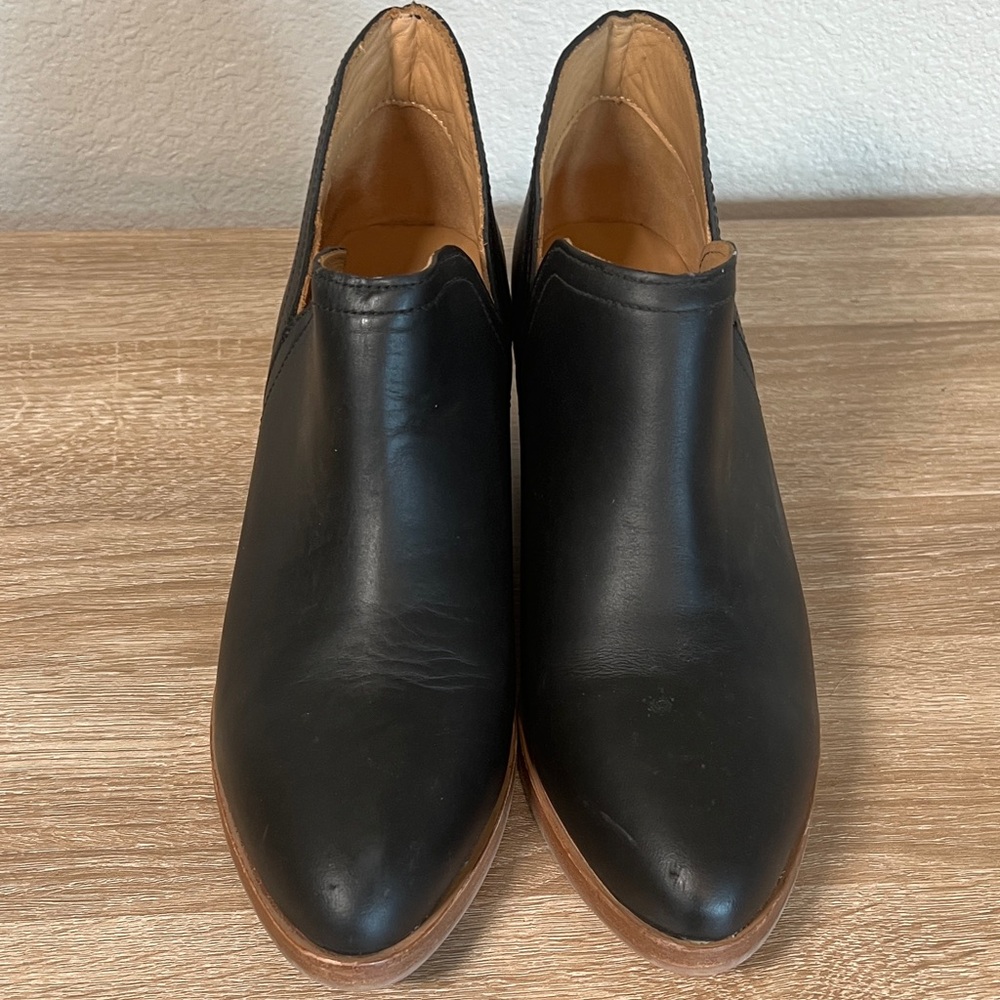 Nisolo Black Leather Ankle Boots